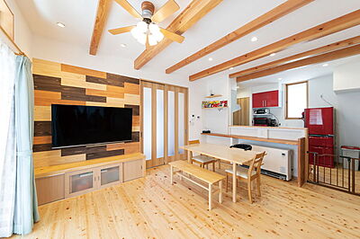 木の家スタイルのリビング トヨキタホームの事例画像