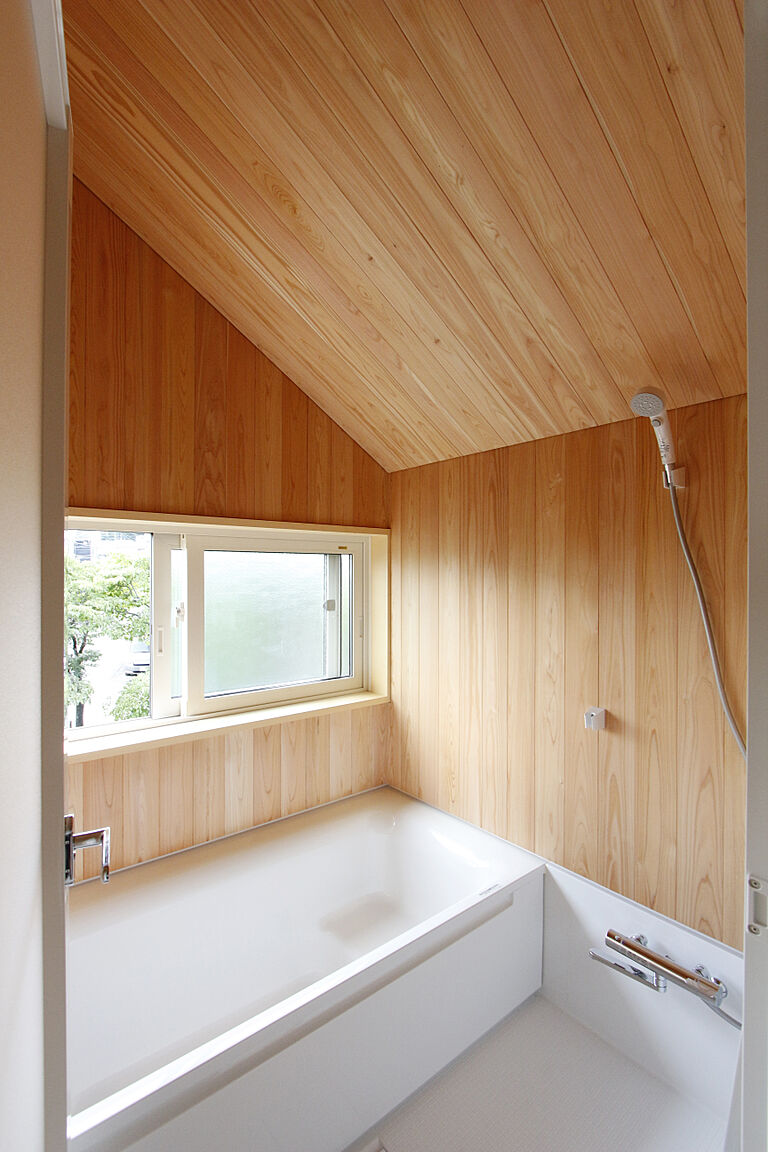 永く大切に住み続けられる木の家をつくる、東村山市の地域工務店 相羽建設株式会社の公式画像_風呂5