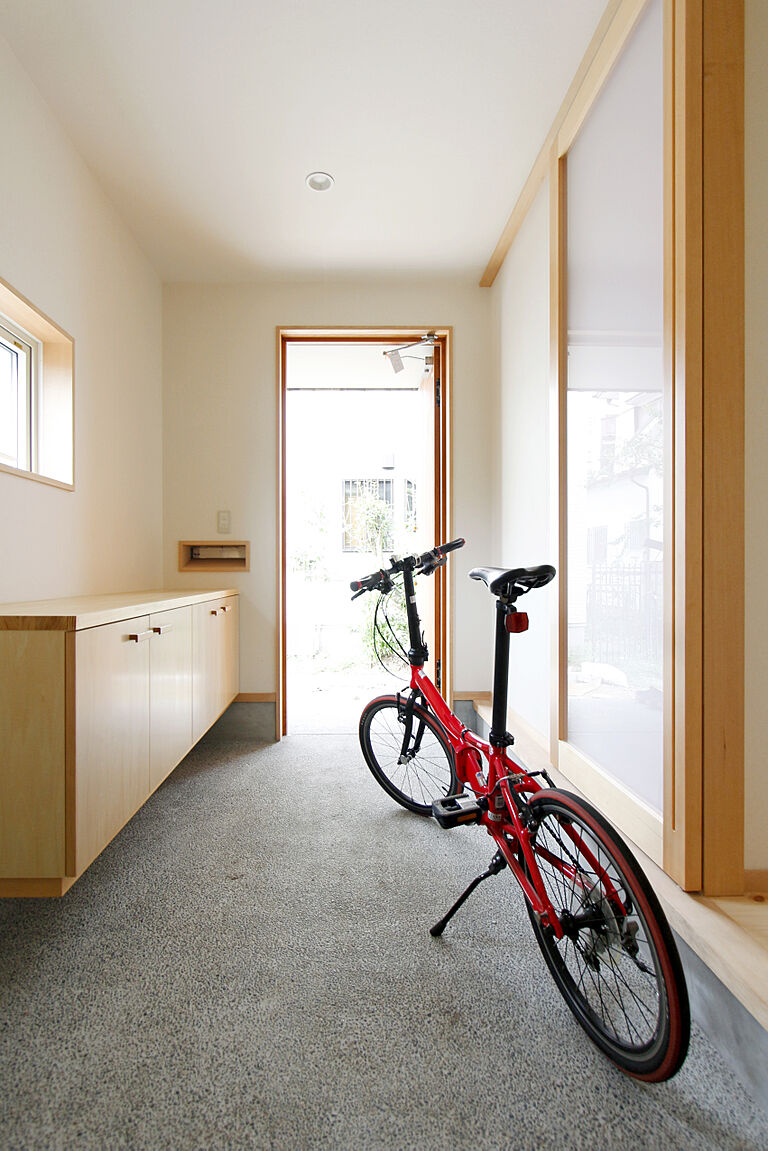 永く大切に住み続けられる木の家をつくる、東村山市の地域工務店 相羽建設株式会社の公式画像_玄関6