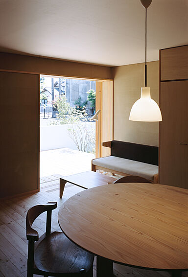 永く大切に住み続けられる木の家をつくる、東村山市の地域工務店 相羽建設株式会社の施工事例「【見学可能|東村山市|木造戸建|伊礼智氏設計】iworks2015 モデルハウス」の画像1