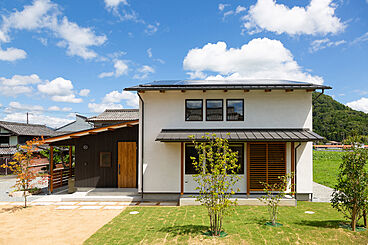 株式会社 大市住宅産業の施工事例「【高気密高断熱/吹き抜け/回遊同線/丹波篠山市】光と空気がまわる家」の画像