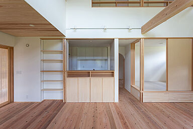 株式会社 大市住宅産業の施工事例「【高気密高断熱/吹き抜け/回遊同線/丹波篠山市】光と空気がまわる家」の画像3