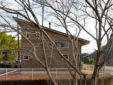 株式会社 大市住宅産業の施工事例「【セカンドハウス/薪ストーブ/丹波篠山市】桜坂のアトリエ」の画像