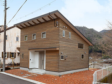 株式会社 大市住宅産業の施工事例「【セカンドハウス/薪ストーブ/丹波篠山市】桜坂のアトリエ」の画像6