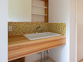 株式会社 大市住宅産業の施工事例「【吹き抜け/薪ストーブ/猫との暮らし/土間/丹波篠山市】眺むる 鎮守の森」の画像5