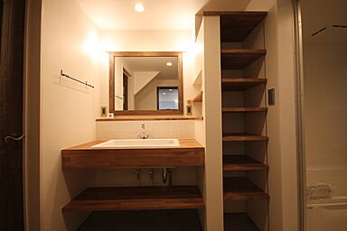 だいこうホームの施工事例「【2階建】お酒とアウトドアを楽しむスキップフロアの家」の画像3