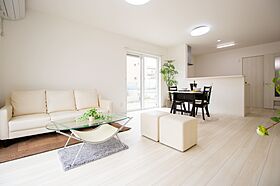 Rico Life. 久喜店の施工事例「インナーバルコニーのあるシンプルモダン住宅」の画像1