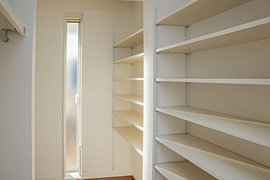 Rico Life. 久喜店の施工事例「快適な平屋暮らしが叶うモダンな住まい」の画像5