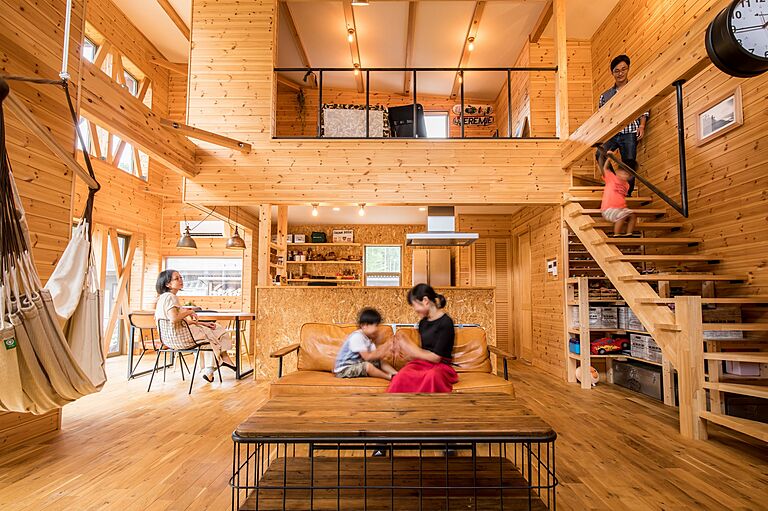 SAWAMURA建築設計 高島スタジオの公式画像_リビング2