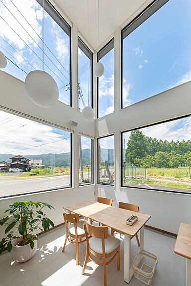 SAWAMURA建築設計 敦賀スタジオの施工事例「大開口によって開放感あるレストラン併用住宅【滋賀県高島市】」の画像6