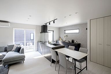 SAWAMURA建築設計 高島スタジオの施工事例「生活感を見せないホテルライクな家【滋賀県高島市】」の画像5