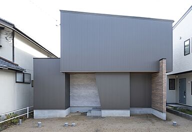 SAWAMURA建築設計 敦賀スタジオの施工事例「グレートーンでまとめたシックモダンな家【福井県敦賀市】」の画像6
