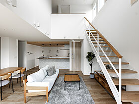 SAWAMURA建築設計 高島スタジオの施工事例「快適と心地よさが生まれる、1階完結型の暮らし」の画像1