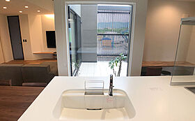 ワイケイホーム株式会社の施工事例「くつろぎの時間、洗練されたアーバンスタイルの家」の画像3