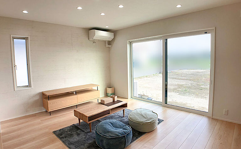 ワイケイホーム株式会社の公式画像_リビング2