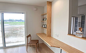 ワイケイホーム株式会社の施工事例「子育て世代の暮らしを追求した自然素材の家」の画像3