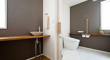 ワイケイホーム株式会社の施工事例「家事を楽しくする、動線と明るさにこだわった家」の画像4