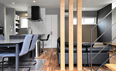 ワイケイホーム株式会社の施工事例「大人のくつろぎ空間、セカンドリビングのある家」の画像