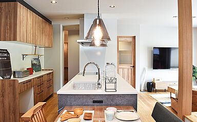 ワイケイホーム株式会社の施工事例「ナチュラルモダンではじめる、家族みんなを笑顔にする家」の画像