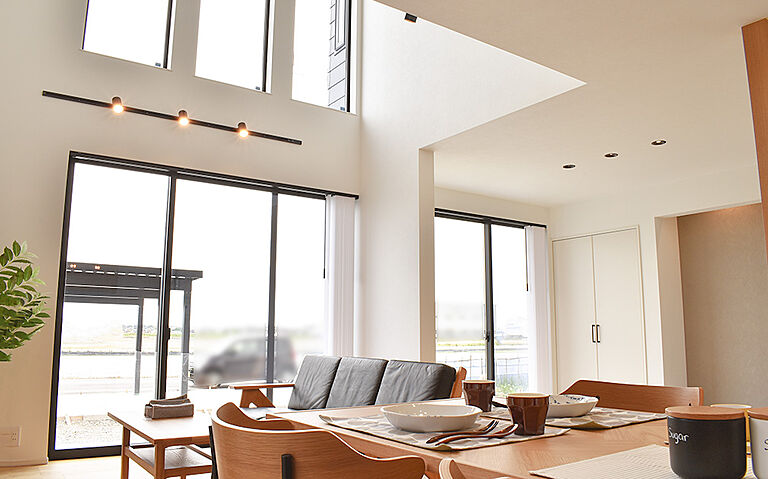 ワイケイホーム株式会社の公式画像_リビング2