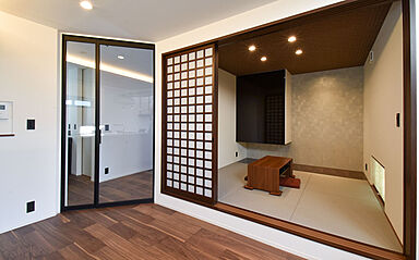 ワイケイホーム株式会社の施工事例「空間の凹凸と光でデザインされた、開放感のある家」の画像4