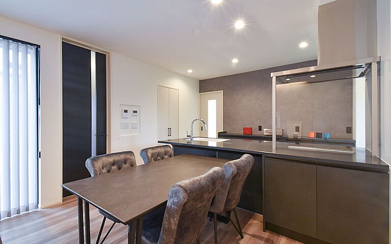 ワイケイホーム株式会社の公式画像_リビング3