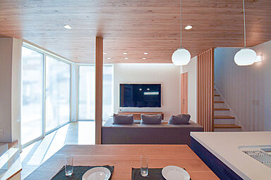 ワイケイホーム株式会社の施工事例「広々とした空間で心安らぐ、ジャパンディスタイルの家」の画像1