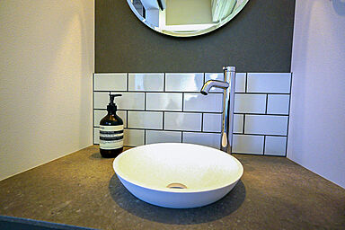 ワイケイホーム株式会社の施工事例「ナチュラルな素材感と、洗練された都会的デザインが融合する家」の画像5