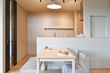 ワイケイホーム株式会社の施工事例「暮らしを繋げるウッドデッキが魅力の家」の画像1