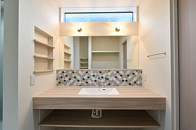 ワイケイホーム株式会社の施工事例「すっきりとした空間に、家事ラク工夫と遊び心を取り入れた暮らし」の画像4