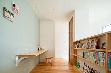 KOYO ARCHITECTSの施工事例「四季の移ろいを感じながら桜と暮らす家」の画像6