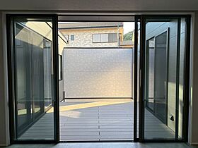 株式会社e-houseの施工事例「内と外でつながる モダンな邸宅」の画像3