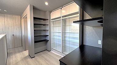 建築工房sakuraの施工事例「グレー×ブラックで魅せる、今どきモダンな暮らし」の画像3