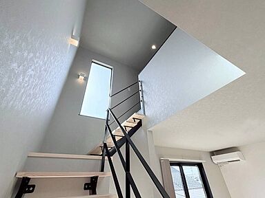 建築工房sakuraの施工事例「魅せる階段が、暮らしの主役になる家」の画像3