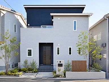 建築工房sakuraの施工事例「重厚感あるダークブラウンの住まい」の画像4