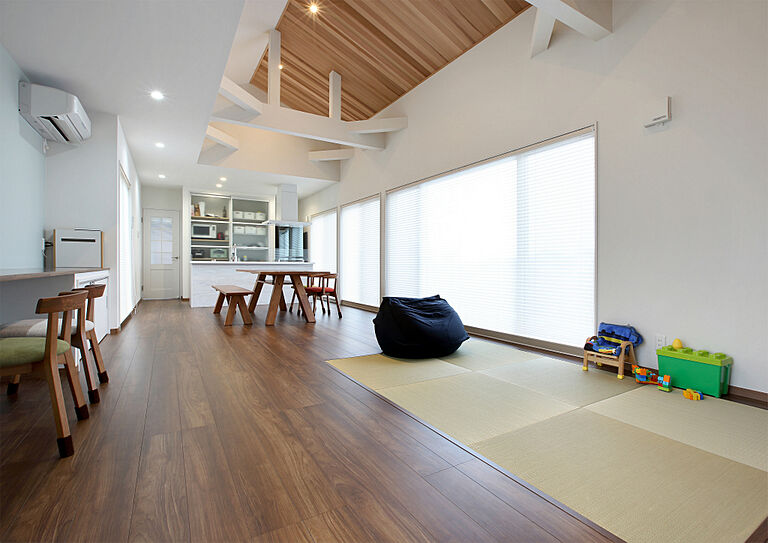 パナソニックビルダーズグループ 株式会社レジェンドホームの公式画像_リビング2