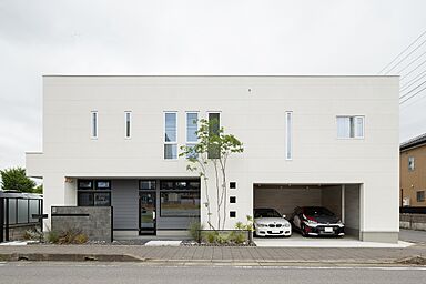 パナソニックビルダーズグループ 株式会社レジェンドホームの施工事例「茨城県守谷市 A様邸 要塞を創造させる家」の画像2