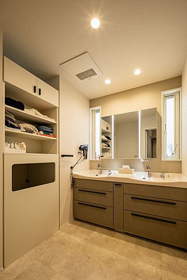 パナソニックビルダーズグループ 株式会社レジェンドホームの施工事例「茨城県守谷市 A様邸 要塞を創造させる家」の画像8