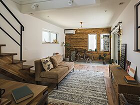 ハウスジャパンの施工事例「アイアン×ガラスウォールなお家」の画像2