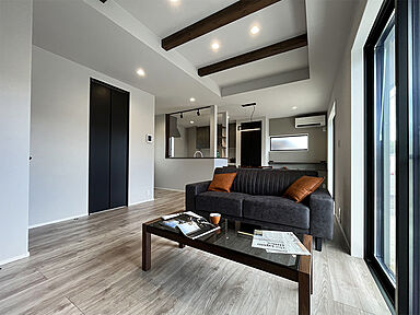 ハウスジャパンの施工事例「★まるでカフェのようなお家★」の画像1