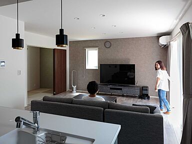 ハウスジャパンの施工事例「【お施主様邸】ラップサイディングのかっこいいお家」の画像4