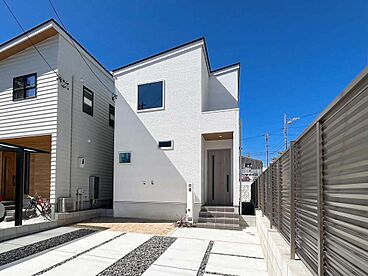 ハウスジャパンの施工事例「★収納力と便利な動線が魅力!1階と2階にWICがある家★」の画像