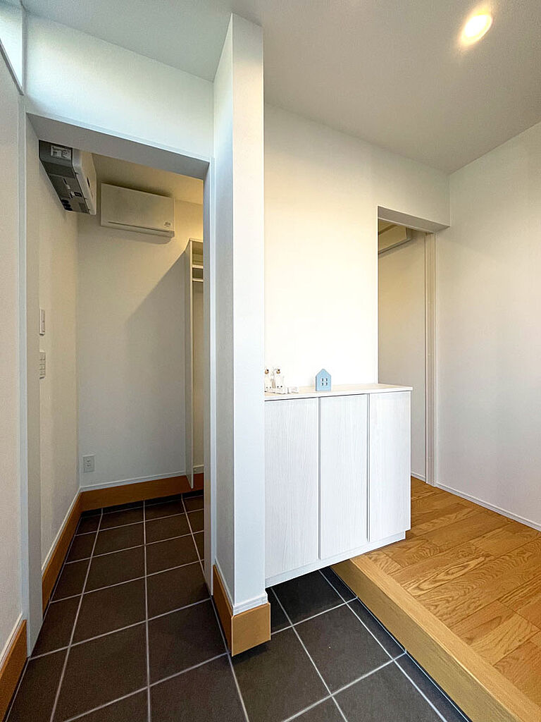 ハウスジャパンの公式画像_玄関8
