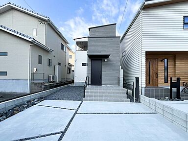 ハウスジャパンの施工事例「★プライベートタイムが充実。ぬくもりを感じるヌックのお家★」の画像