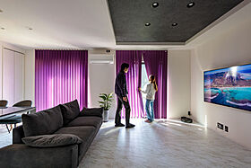 ハウスジャパンの施工事例「【お施主様邸】美しい大理石調のインテリア/ホテルライクな家」の画像3