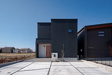 ハウスジャパンの施工事例「【お施主様邸】落ち着きのあるナチュラルテイストの家」の画像