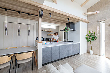 ハウスジャパンの施工事例「【お施主様邸】暮らしの楽しみが広がる家」の画像2