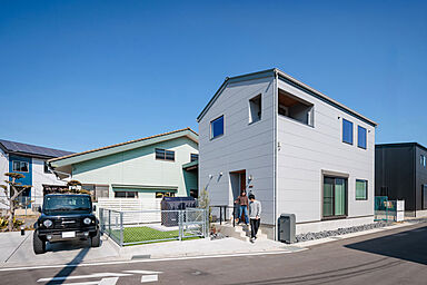 ハウスジャパンの施工事例「【お施主様邸】五角形の変形地に建つ、ドッグランのある家」の画像