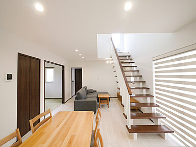 タナカホームズの施工事例「下関市 安岡モデルハウス」の画像2