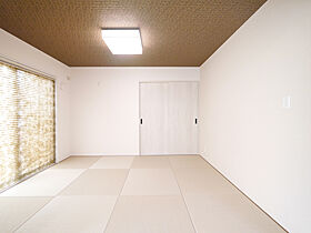 タナカホームズの施工事例「山口県 I様邸 人気の「濃色系ベース」・「和モダンスタイル」住宅」の画像4